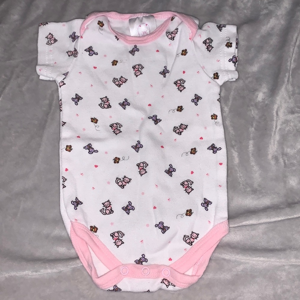 (3 for $10) Chikitoe pink and white kitty cat Baby bodysuit 3 month